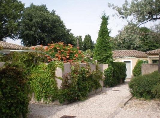 Un Gite En Provence - Les Jardins De Fontanille Saint-Rémy-de-Provence エクステリア 写真